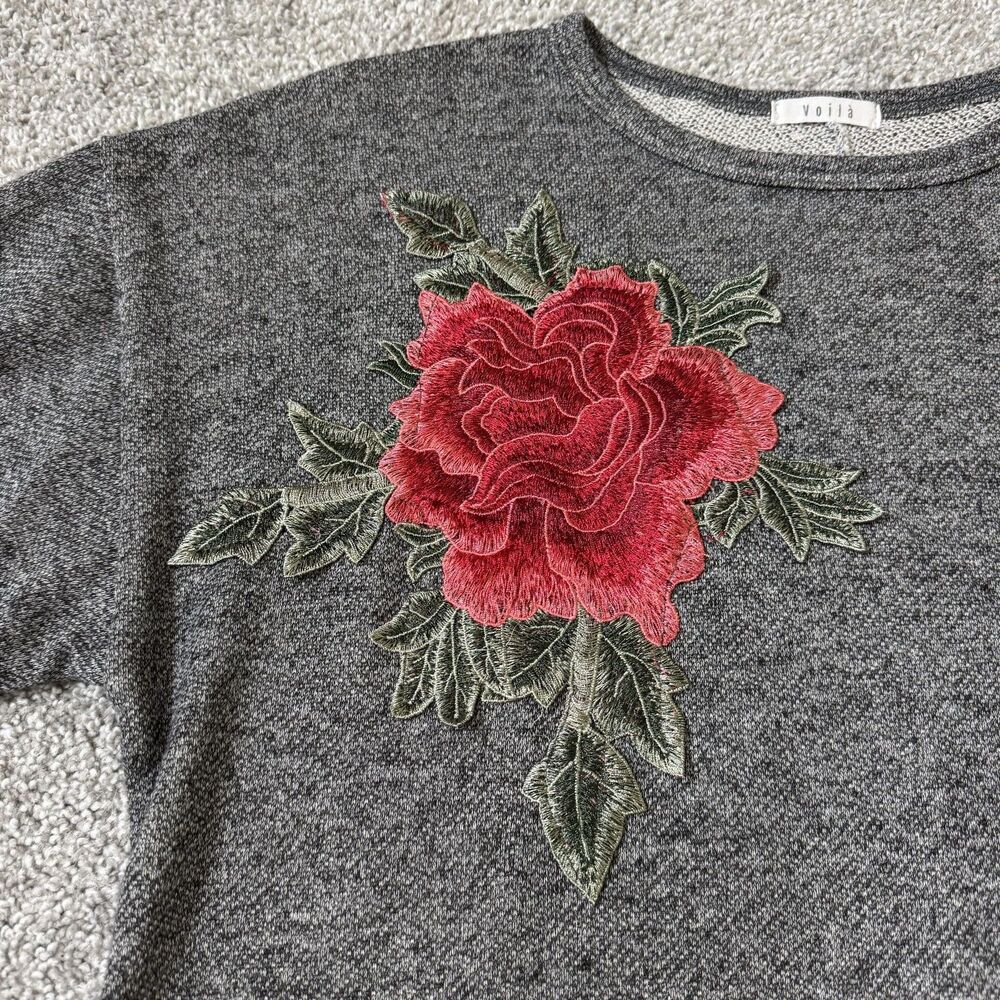 Voila Sweater Womens Medium Gray Rose Embroidered 3/4 Bell Sleeve Pullover Knit - Picture 4 of 10